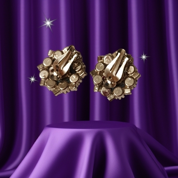 Floral Round Clip on Earrings Vintage Blue Aurora Borealis Sparkle & Pretty AB - Picture 2 of 5